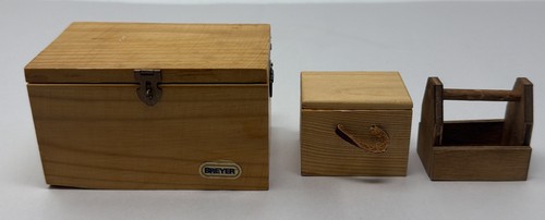 Vtg breyer wooden tack box - wooden,