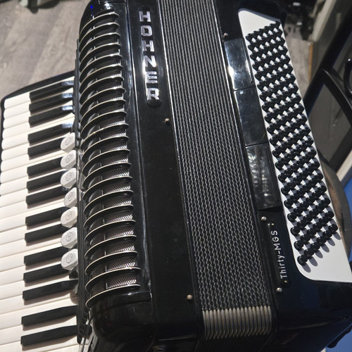 Hohner thirty mgs black - black, piano