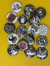 Set of 17 Badges - UK punk Mix