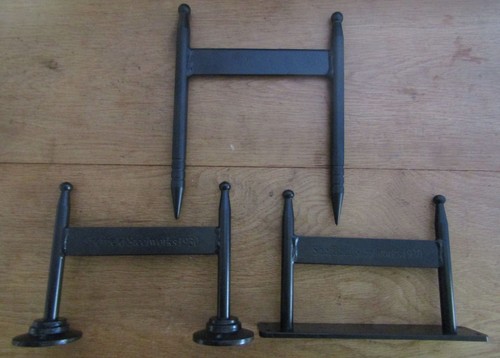 Black boot scraper old style - black,