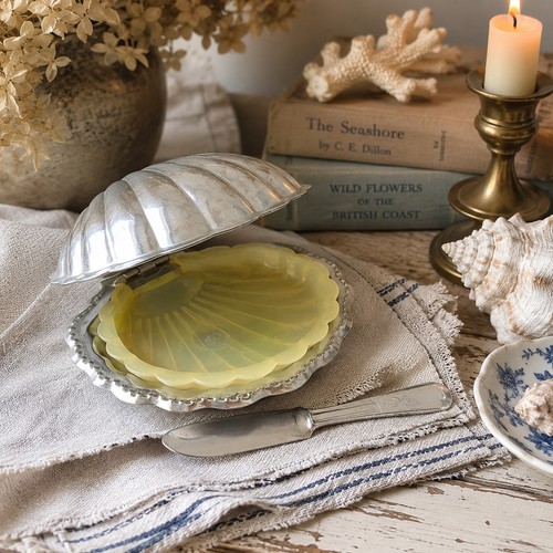 Vintage silver tone oyster - silver,