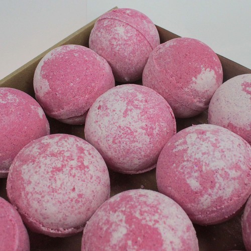 Set cherry bath - of, bombs