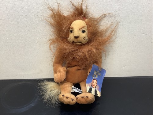 Wizard cowardly lion - wizard, oz