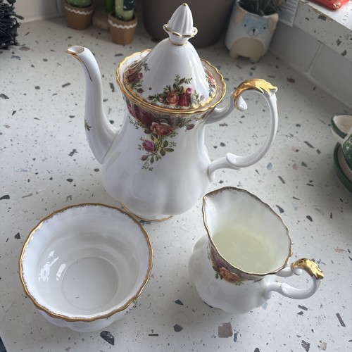 Royal albert old country - royal, roses