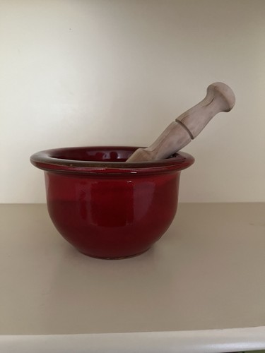 Red glazed terracotta - red,