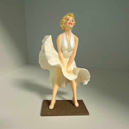 Marilyn monroe white dress - marilyn,