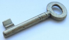 True Antique Brass Skeleton Key (JUN02)