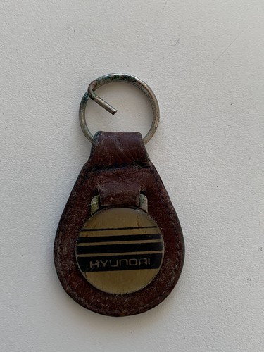 Leather keyring fob depicting - keyring/,