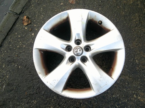 Vauxhall astra sri alloy wheel - astra,