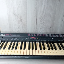 YAMAHA PSR-3 KEYBOARD 49 KEY - RARE RETRO VINTAGE - WORKING PERFECT - FREE SHIP