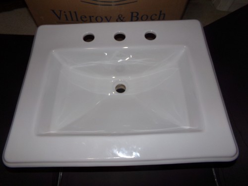Villeroy boch pedestal sink - &,