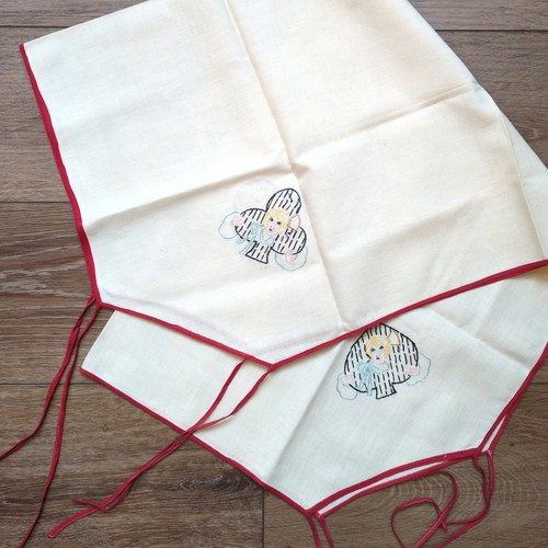 Vtg embroidered card table - embroidered,