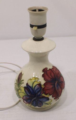Moorcroft hibiscus pattern - moorcroft,