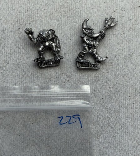 Warhammer chaos familiars - -,