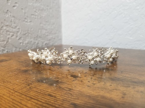 Swarovski crystal with pearls - with,