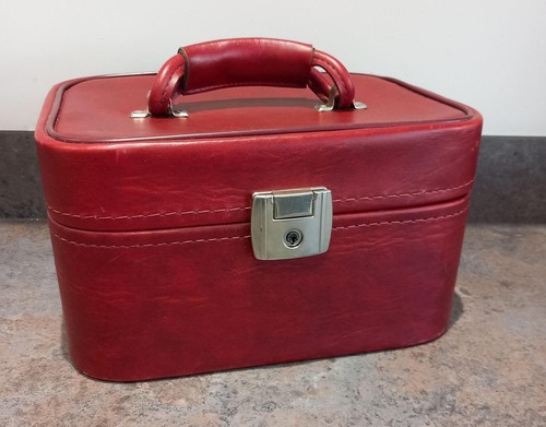 Vintage red leather vanity - red,