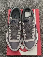 nike air pegasus 83 size 9