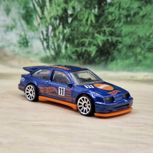 Hot wheels ford - hot,