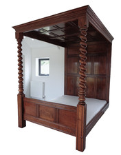 BYLAW FOUR POSTER BED / TOP QUALITY KING SIZE ANTIQUE STYLE 4 POSTER 