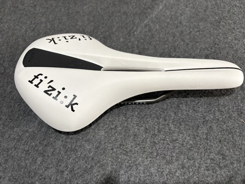 Fizik road bike - (fi'zi:k),