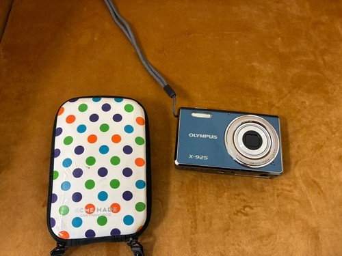 Olympus 925 12mp - olympus,,