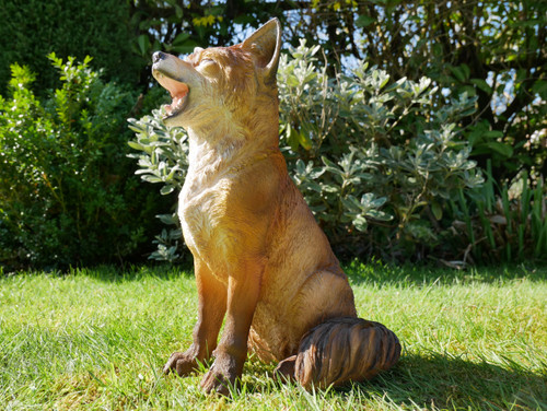 Howling fox garden sculpture - howling,