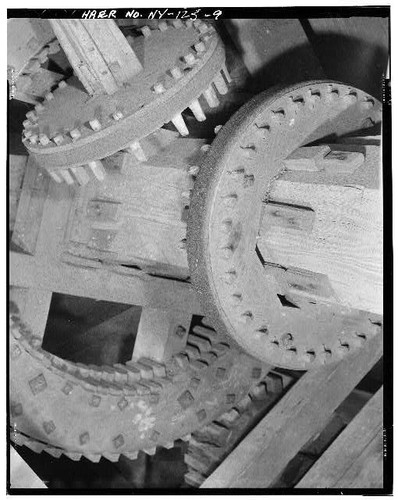 Floor detail of upright - floor,