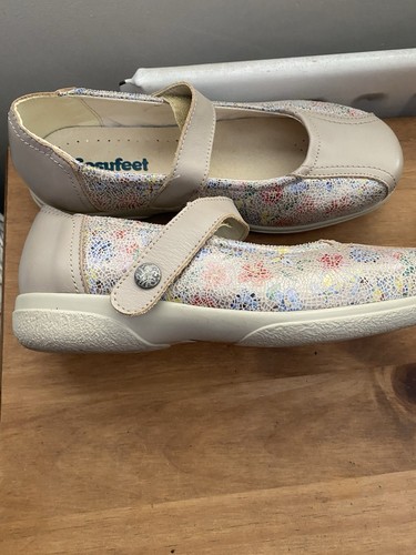 Ladies cosyfeet shoes - size, 6