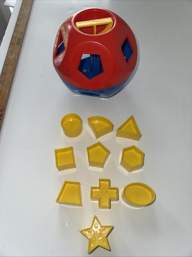 Tupperware shape toy - shape-o,