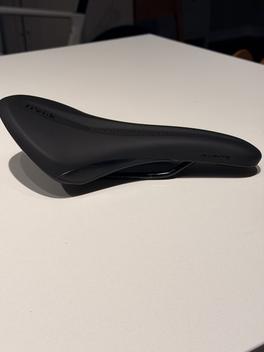 Fizik tempo aliante saddle - r5,