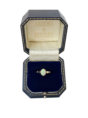1981 opal ring 9ct gold - gold,