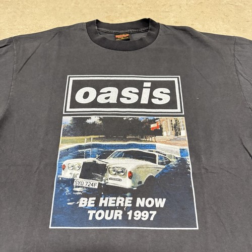 Vintage oasis here now - be,
