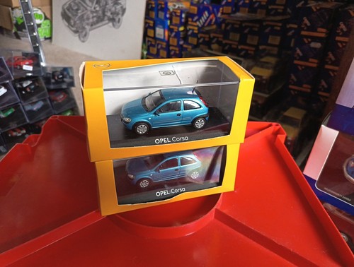 Boxed model minichamps - 1/43,