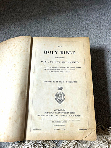 Oxford holy bible old new - old,