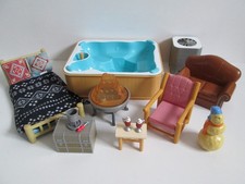 2004 Bratz Doll Wintertime Wonderland Chill Out Ski Lodge Furniture Accessories