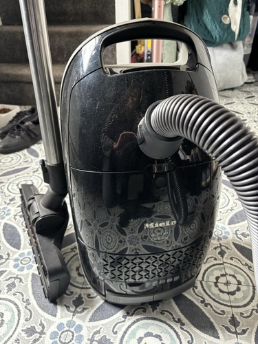 Miele corded vacuum cleaner - m1,