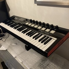 Akai Professional Advance 61