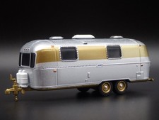 1972 AIRSTREAM LAND YACHT DOUBLE AXLE TRAILER CAMPER  1:64 DIORAMA DIECAST MODEL