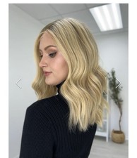 100% Human Hair Ombre Blonde Wavy 13x4 Lace Front Wigs