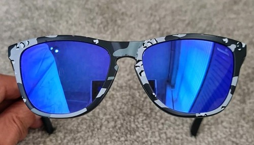 Oakley frogskins sunglasses - oakley,