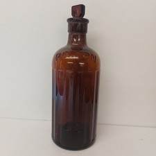 Antique Dark Amber 20oz Ribbed Chemists Poison Bottle Embossed Poison & Stopper