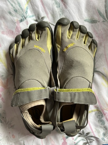 Vibram five fingers finger - vibram,