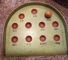 VINTAGE WOOD SKEE BALL GAME BOARD With Balls