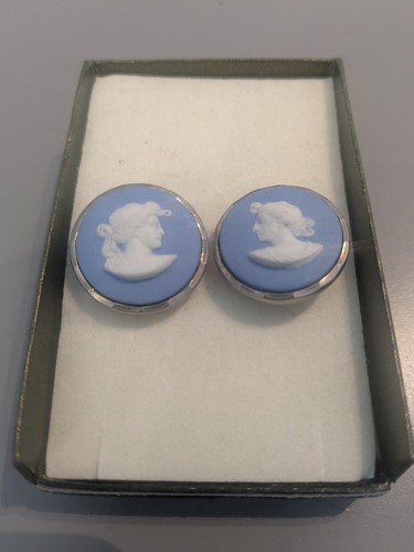 Wedgwood portland blue - wedgwood,