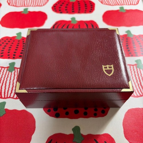 Tudor 1990s bordeaux empty - bordeaux,