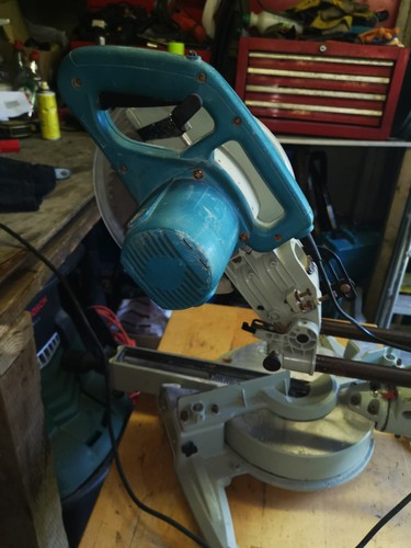 Makita 2401b mitre saw 240v - ,
