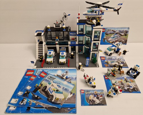 Lego 7498 police station - police, with