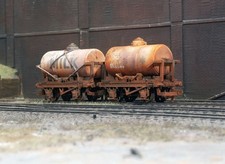 Pre-Owned 2 x Scrap Tanker Wagons G10