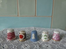 5 Thimbles Comprising Adams Tara Spode Wedgwood Crown Derby Examples