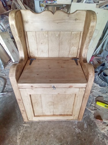 Monks bench - monks,